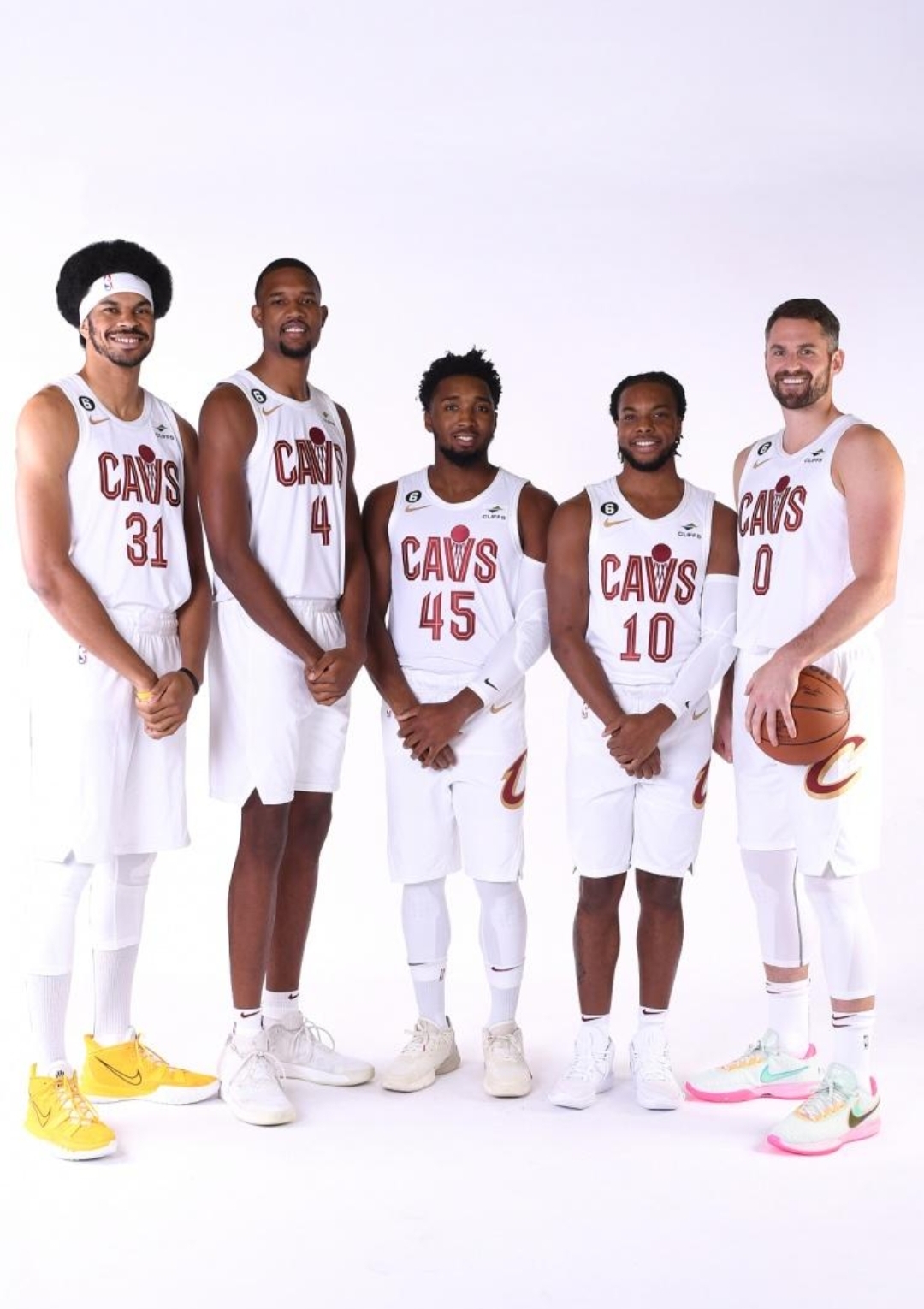 足总杯倒计时，克里夫兰骑士窗口期豪取连胜，细节引发关注，媒体盛赞，赛季目标并未改变的简单介绍