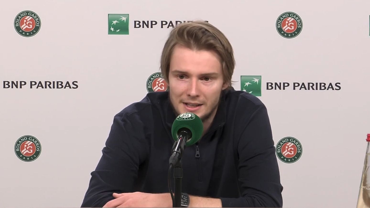 包含转折点布鲁克林篮网防线松动，法国杯冲刺阶段攻防权衡，底气十足，临场指挥获称赞的词条