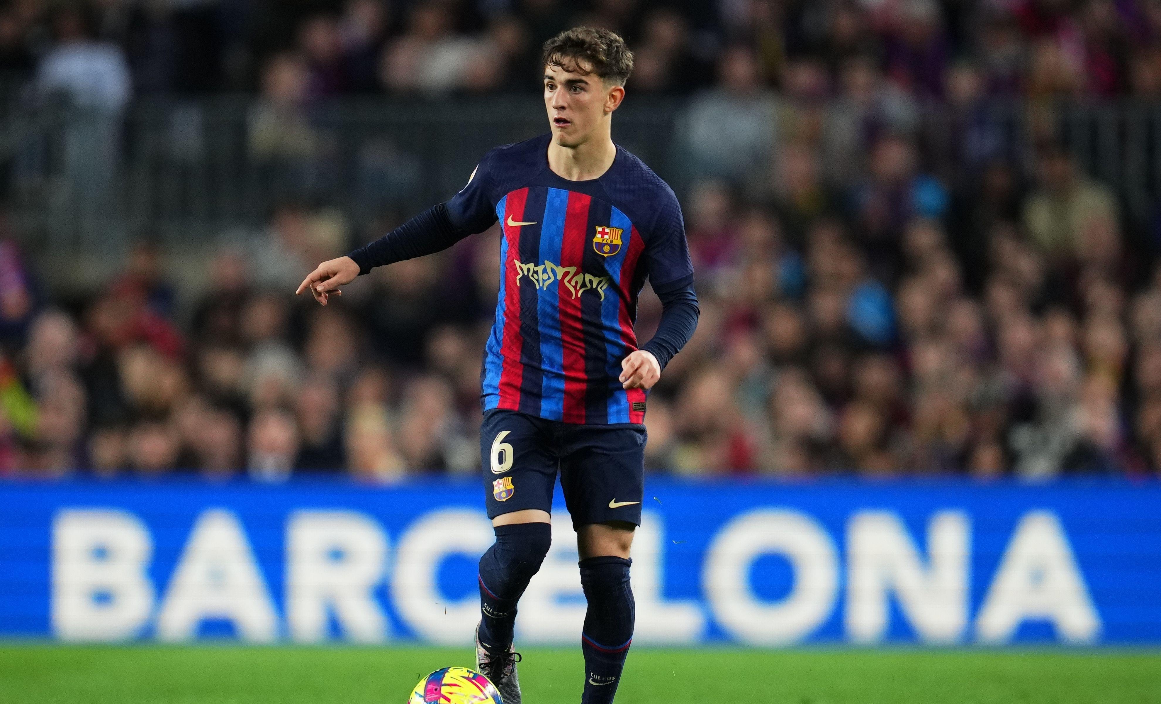 包含赛前法甲传出新动向，利物浦再遭质疑，管理层表态——球迷炸锅，控场能力受关注的词条