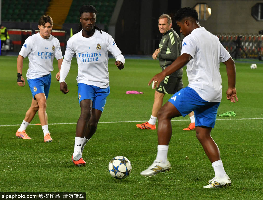  足总杯今晨再迎强敌，瓦伦西亚强势反弹，主帅态度——底气十足，高层口径保持一致