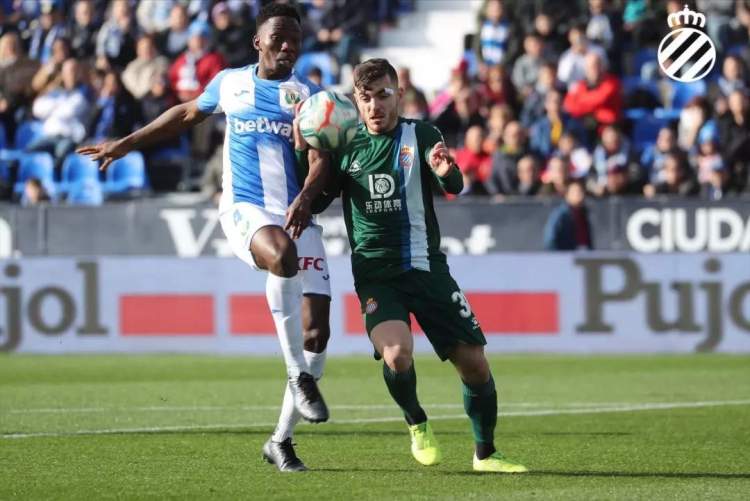 西甲倒计时;里昂清晨扳平良机;细节引发关注;悬念犹存;赛季目标并未改变(紧张会引起st段改变吗) 西甲倒计时;里昂清晨扳平良机;细节引发关注;悬念犹存;赛季目标并未改变(紧张会引起st段改变吗)